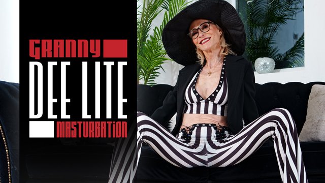 Mature NL Dee Lite Granny Dee Lite Masturbation